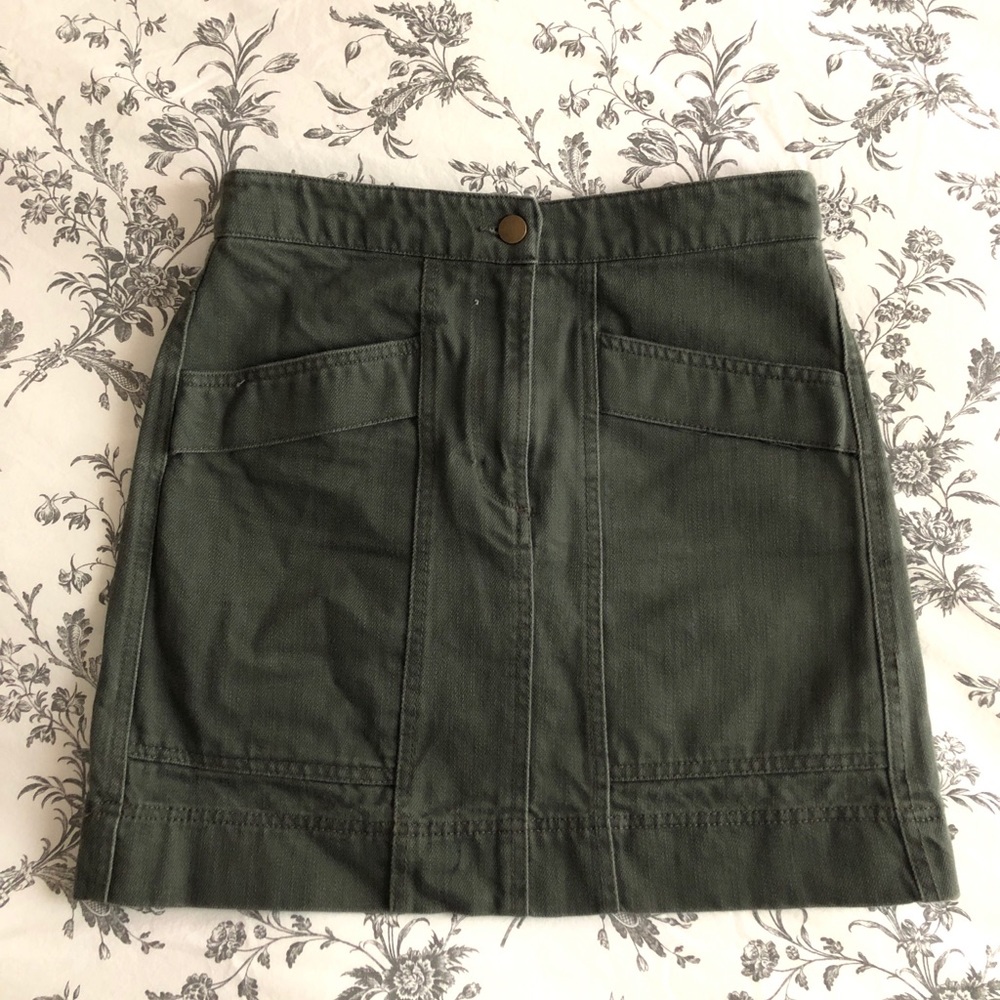 MINI SKIRT
